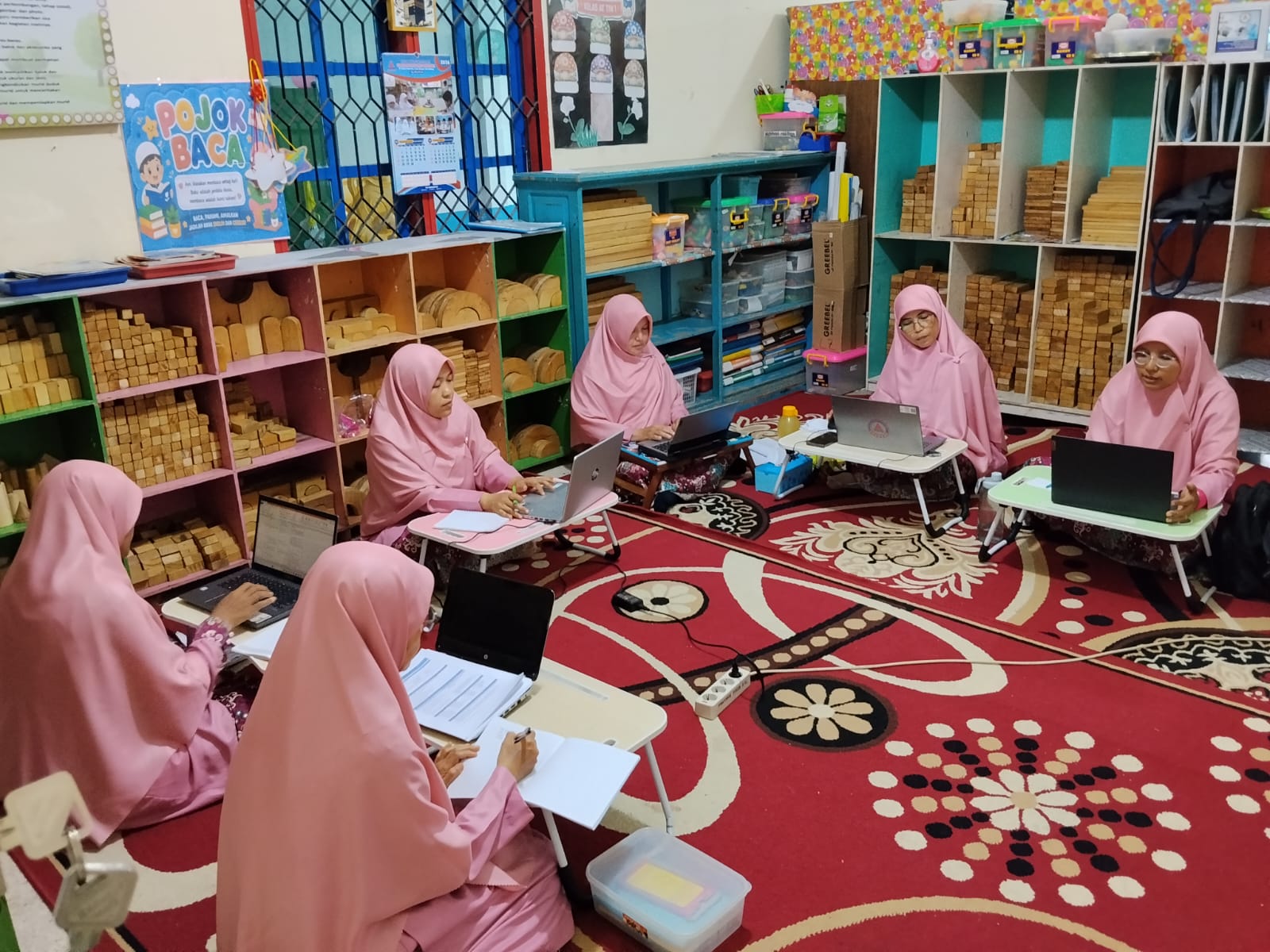 Rapat Rutin penuh sinergi